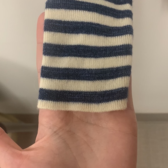 Banana Republic striped sweater - Picture 4 of 5